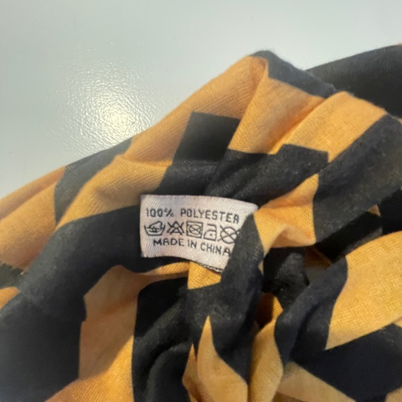 Women's Black and Gold Infinity Scarf - Picture 4 of 8